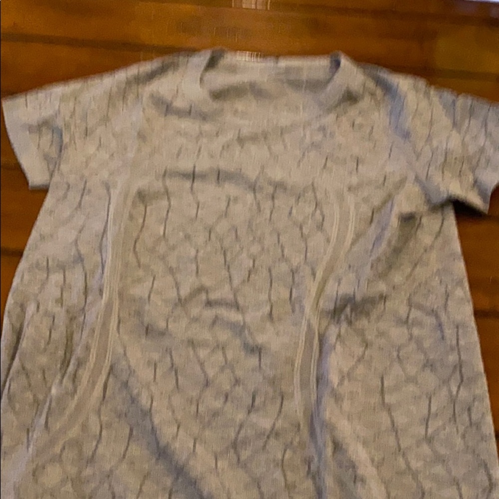 Lululemon swiftly tech short sleeve shirt
